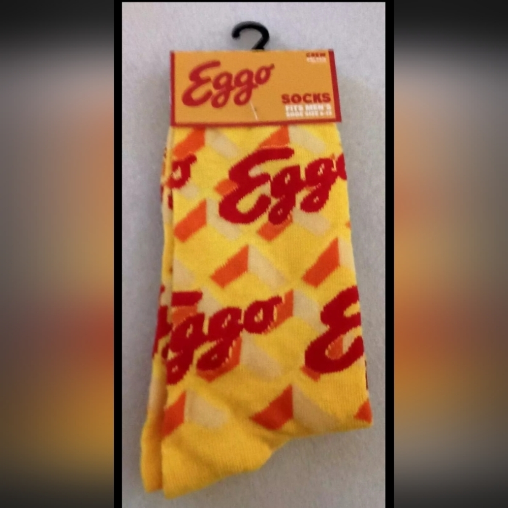 Eggo Waffles New Pair Novelty Yellow Advertising Crew Socks OSFM Fits 6-12 2024